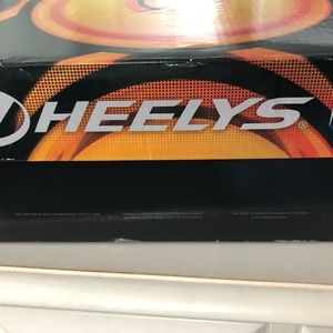BRAND NEW HEELYS